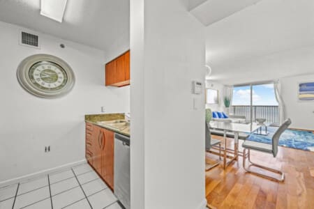 31363 102683 uctafiVb7zzWD7cQxjCup7wvAan SmAbROy5eCWZXR8 622bd47c6afbd.jpg