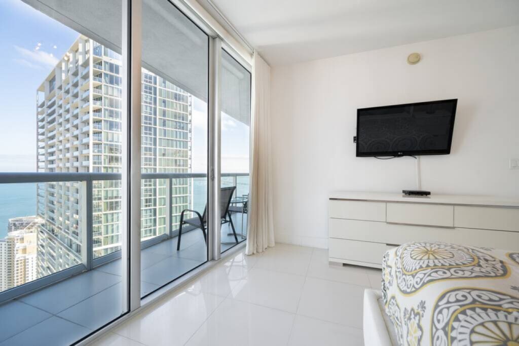 31363 176776 O9IFZ9UdOE n57gCZgRPHLtIFSLLbMc8lK5YQS4yEEs 6495b71b53549.jpg