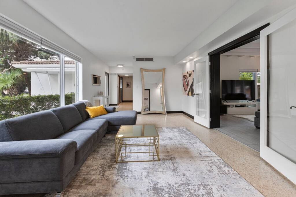 31363 178909 IihuyULxsjatQ z43UyCfUFc6FbFIVu7FQjVBrSo81M 649e10b9c3e4d.jpg