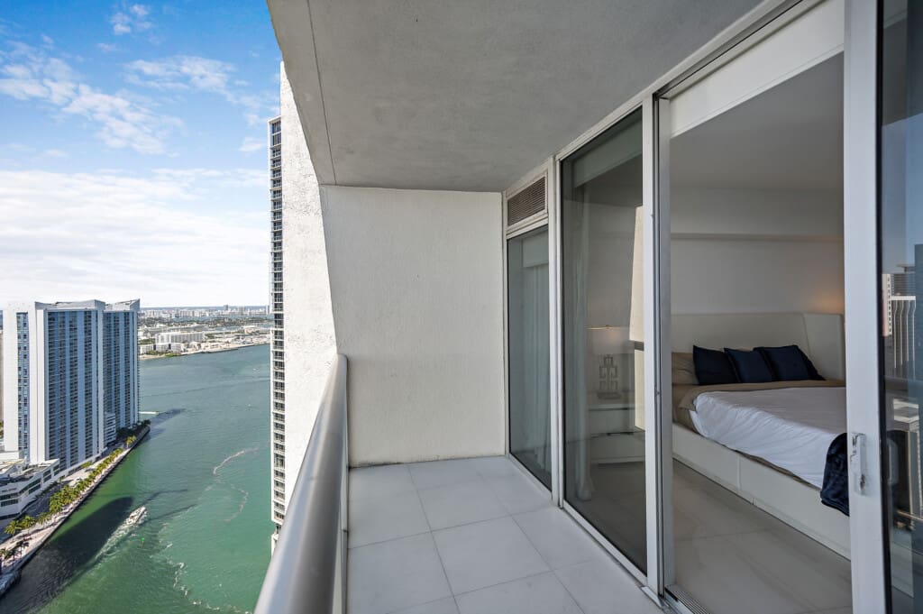 31363 84737 2TarZe5pPRNGgBVtelAYx1986m6LNf4X4S63aByQ7ko 611dc81268e07.jpg